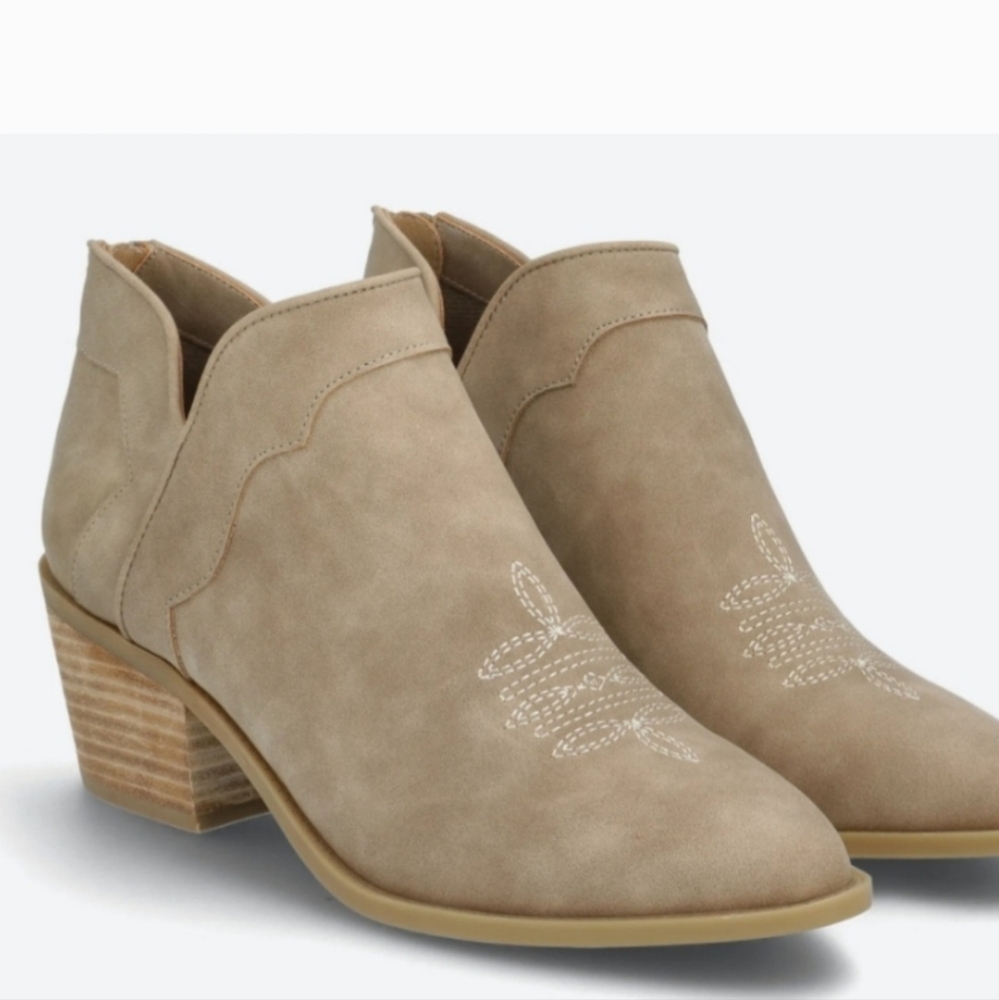 DV By Dolce Vita Western Style Bootie